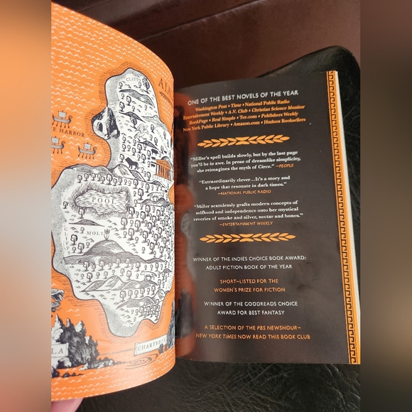 *2 for $25* Circe by Madeline Miller, Fantasy Paperback - Picture 4 of 4